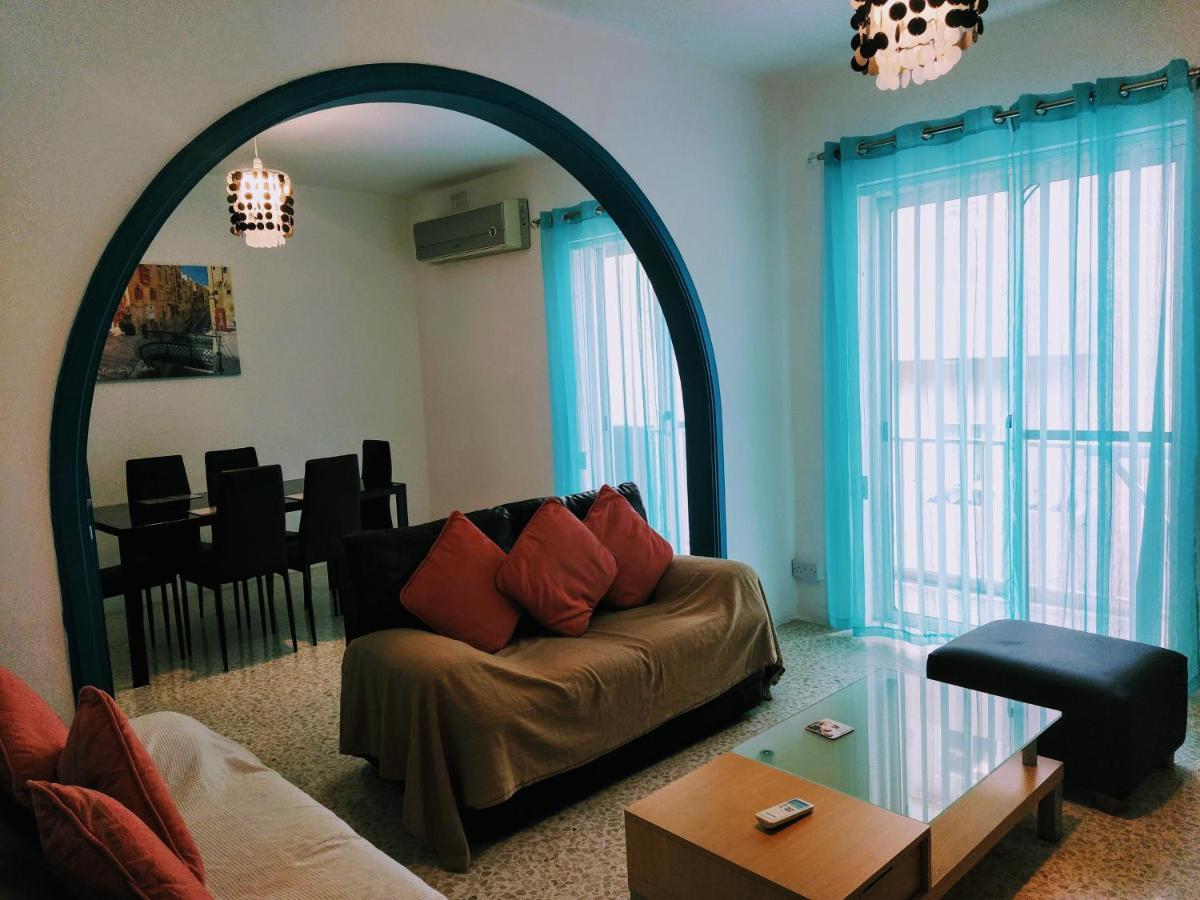 University Area Msida Extérieur photo
